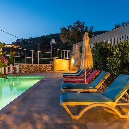 ヴィラ Doga Manzarali Kiralik *