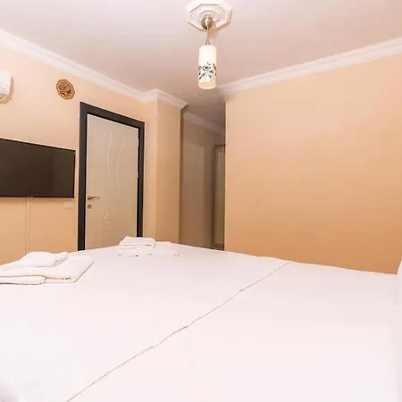 Doga Manzarali Kiralik Villa *