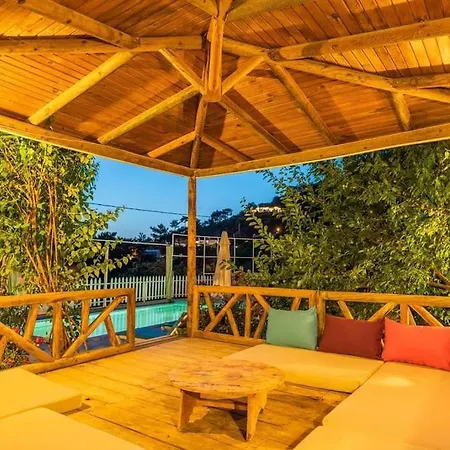 Villa Doga Manzarali Kiralik Bezirgan