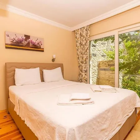 Doga Manzarali Kiralik Villa Bezirgan