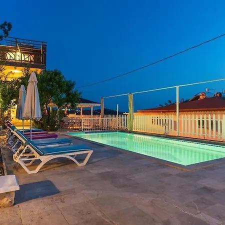 Villa Doga Manzarali Kiralik Bezirgan